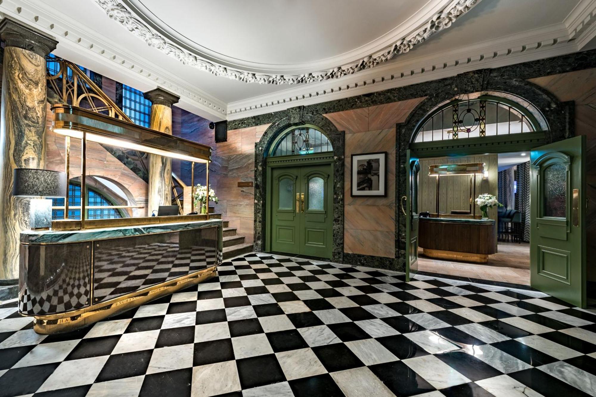Stock Exchange Hotel Manchester Exteriör bild The hotel's lobby