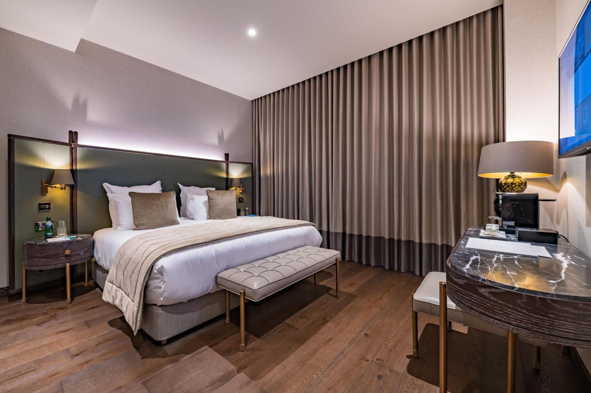 Stock Exchange Hotel Manchester Exteriör bild A bedroom at the hotel
